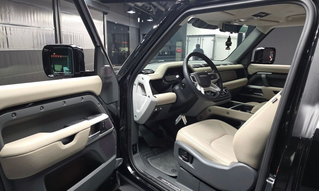 Land Rover Defender 90 D250 XS Edition, 2024