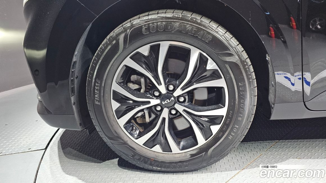 Kia Carnival 9-Seater Noblesse, 2023