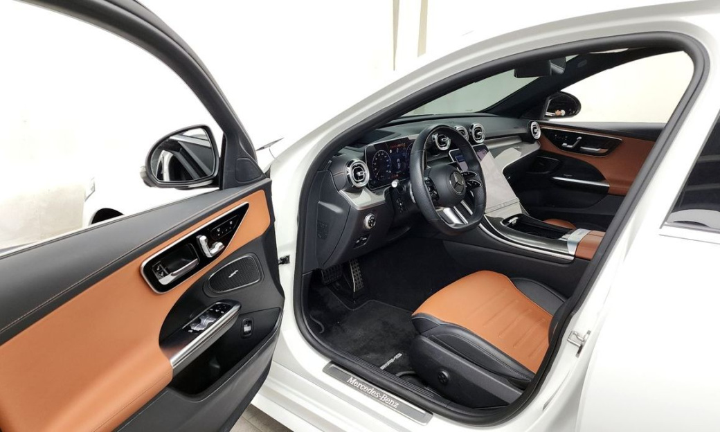 Mercedes-Benz C-Class C300 AMG Line, 2022