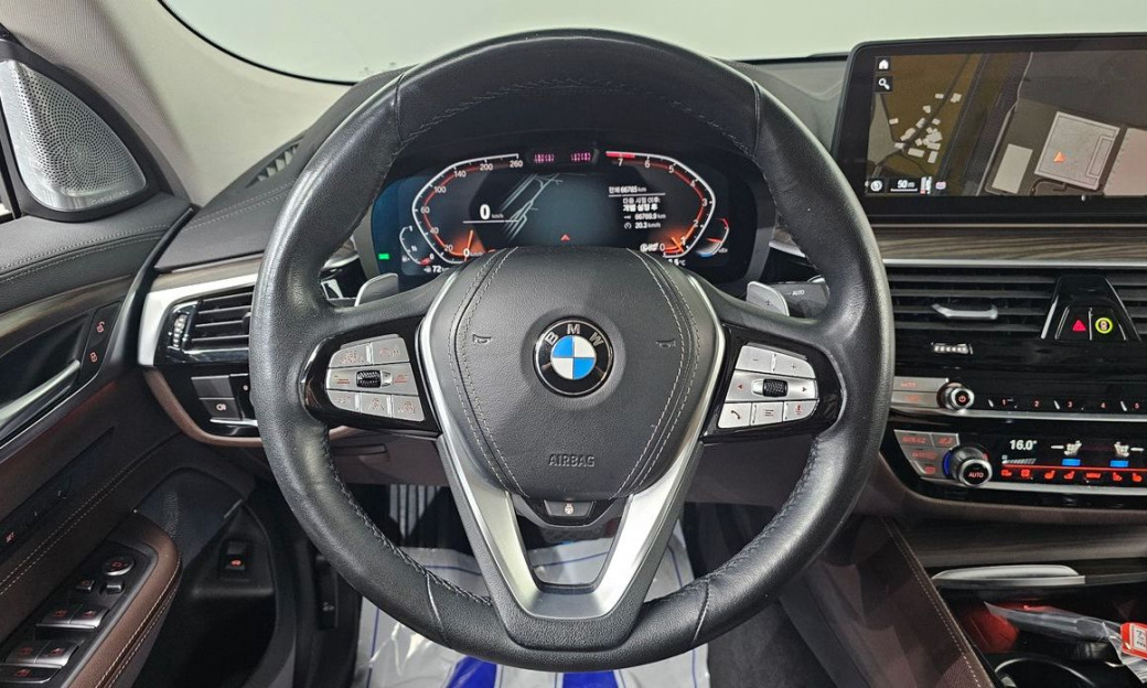 BMW Gran Turismo 630i xDrive Luxury, 2022