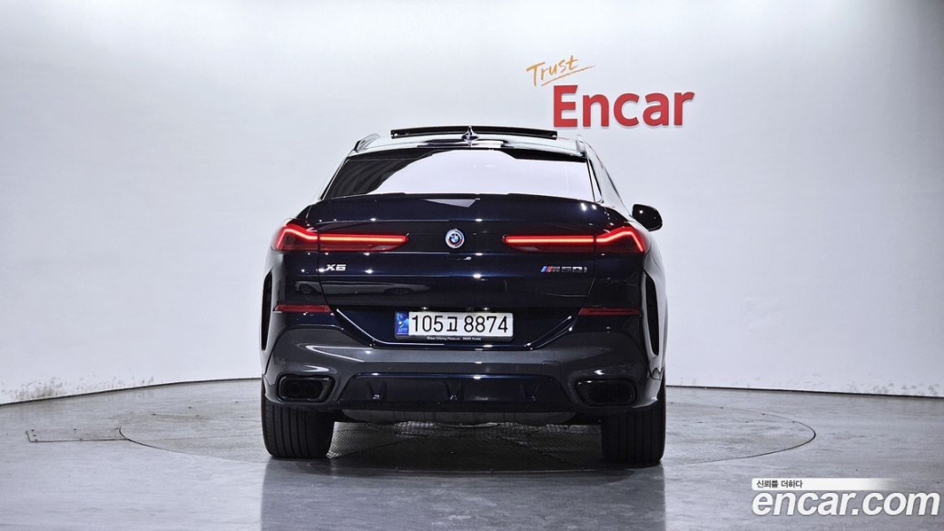 BMW X6 M50i, 2023