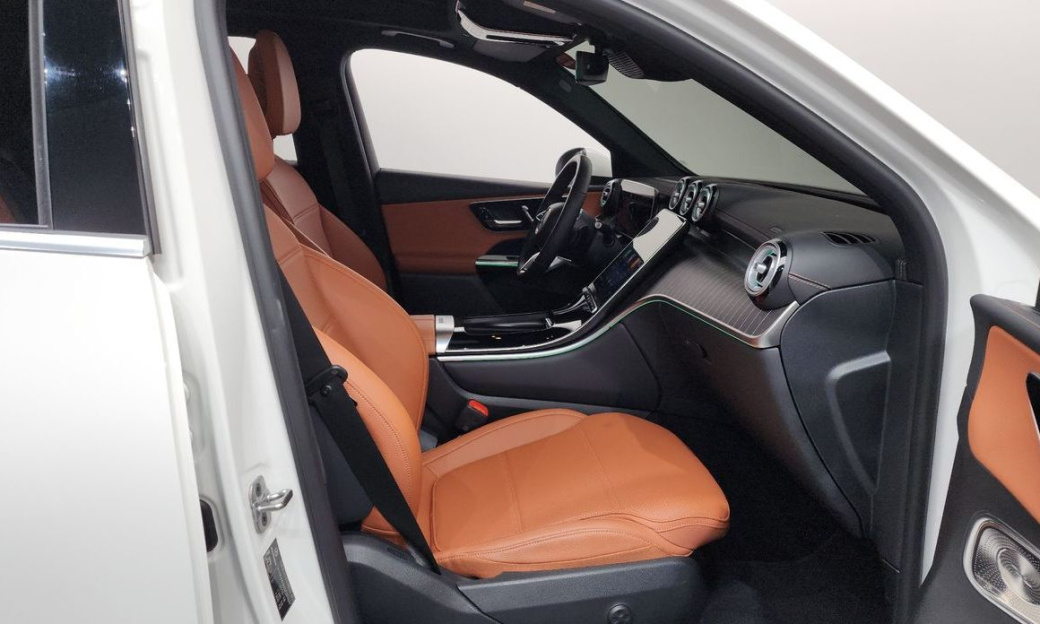 Mercedes-Benz GLC-Class GLC 300 4MATIC Avantgarde, 2025
