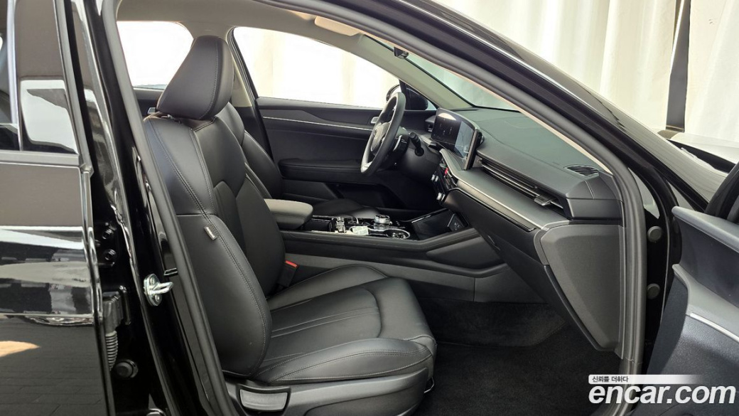Kia K5 2.0, 2024