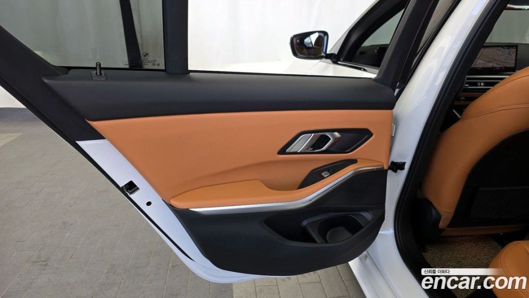 BMW 3-Series 320d xDrive M Sport, 2023