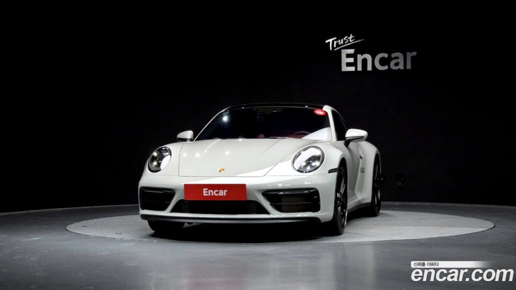 Porsche 911 Carrera GTS, 2023