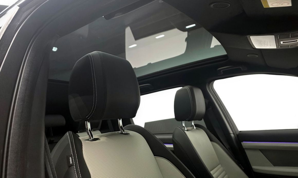 Land Rover Discovery Sport P250 Dynamic SE, 2025