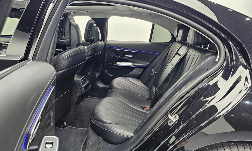 Mercedes-Benz E-Class E200 Avantgarde, 2024