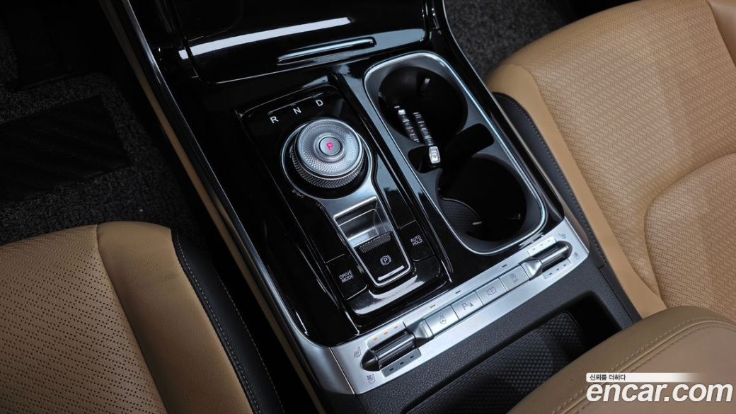 Kia Carnival 9-Seater Noblesse, 2023