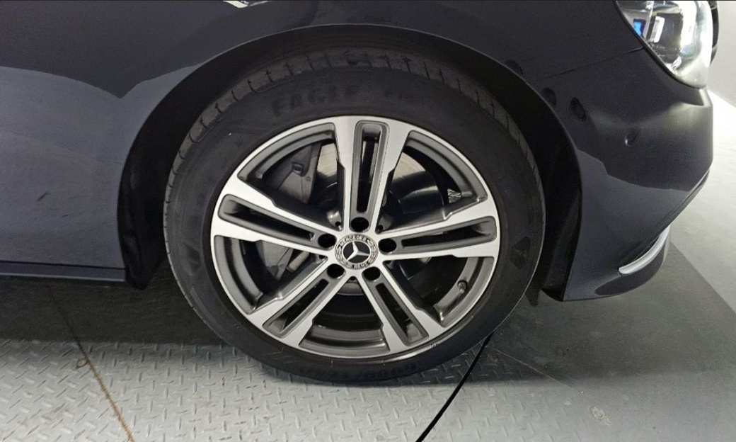 Mercedes-Benz E-Class E350 4MATIC Avantgarde, 2022