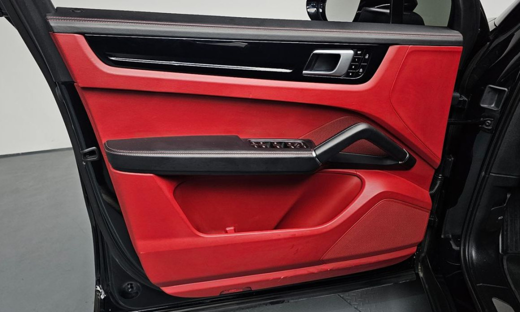 Porsche Cayenne 3.0, 2021