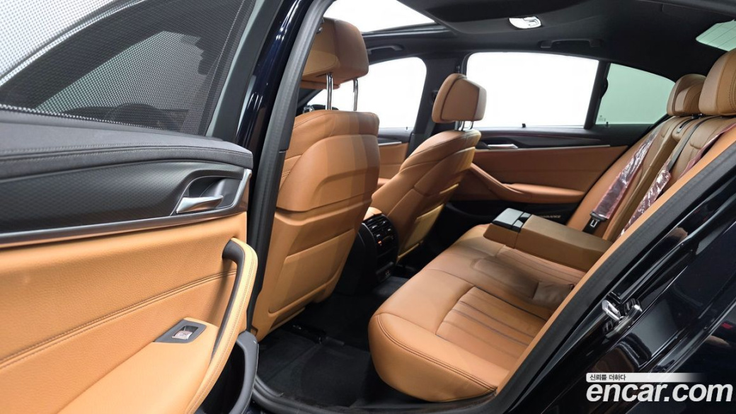 BMW 5-Series 520i M Sport, 2023