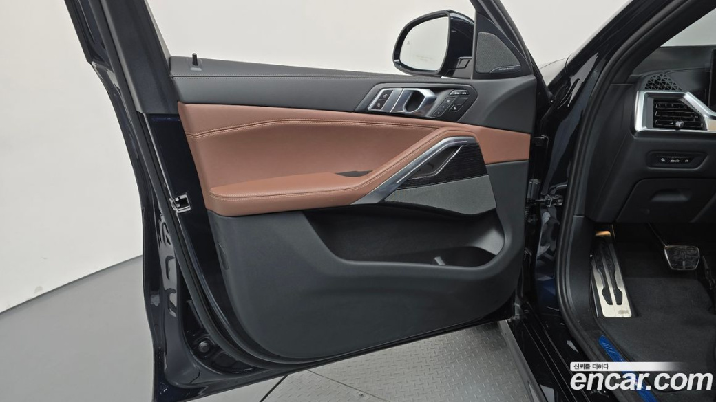 BMW X6 xDrive40i M Sport, 2024
