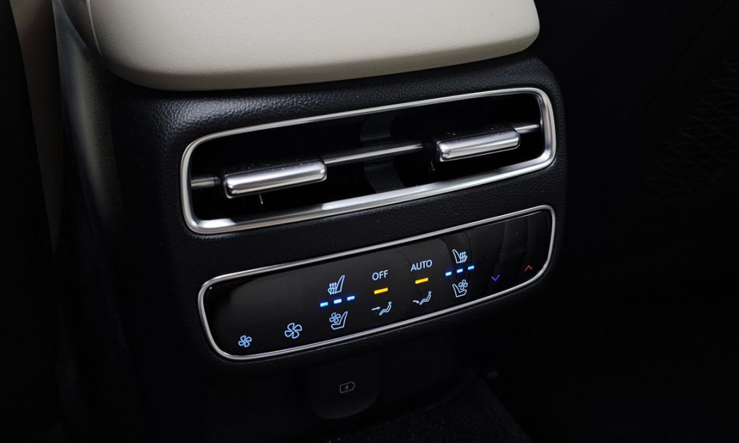 Genesis GV70 2.5T Gasoline AWD, 2025