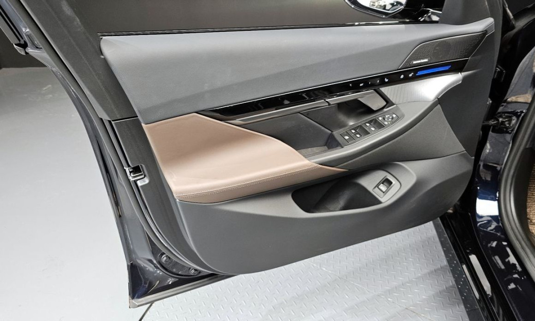 BMW 5-Series 520i M Sport, 2024