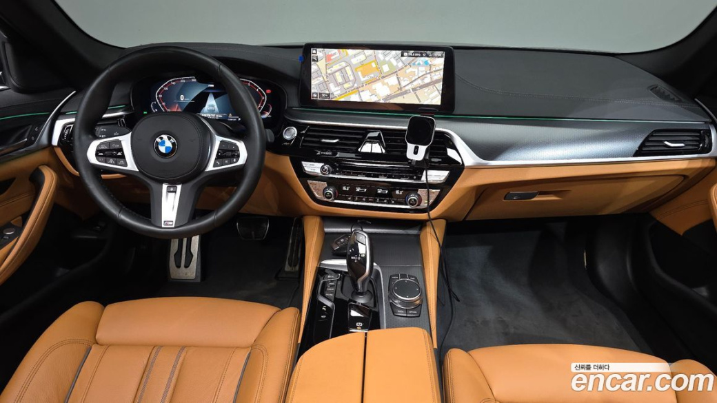 BMW 5-Series 520i M Sport, 2023