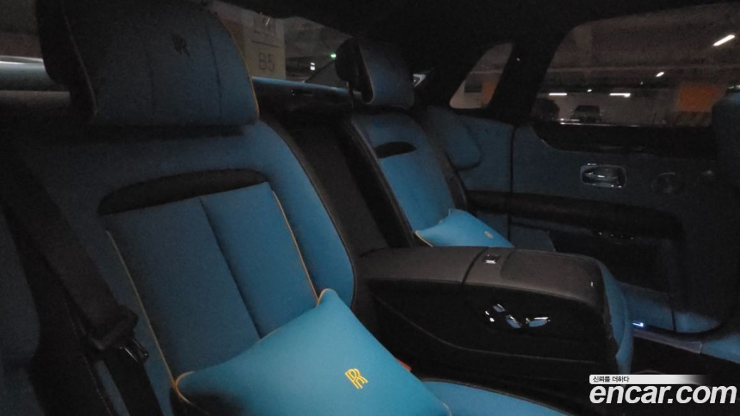 Rolls-Royce Ghost 6.7 V12 Black Badge, 2026