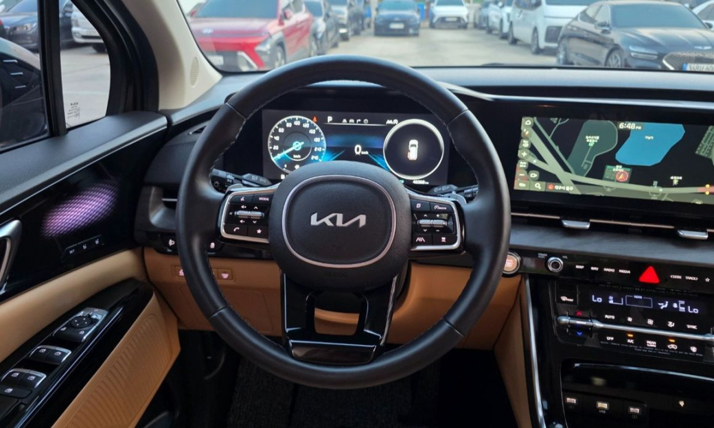 Kia Carnival 9-Seater Signature, 2023