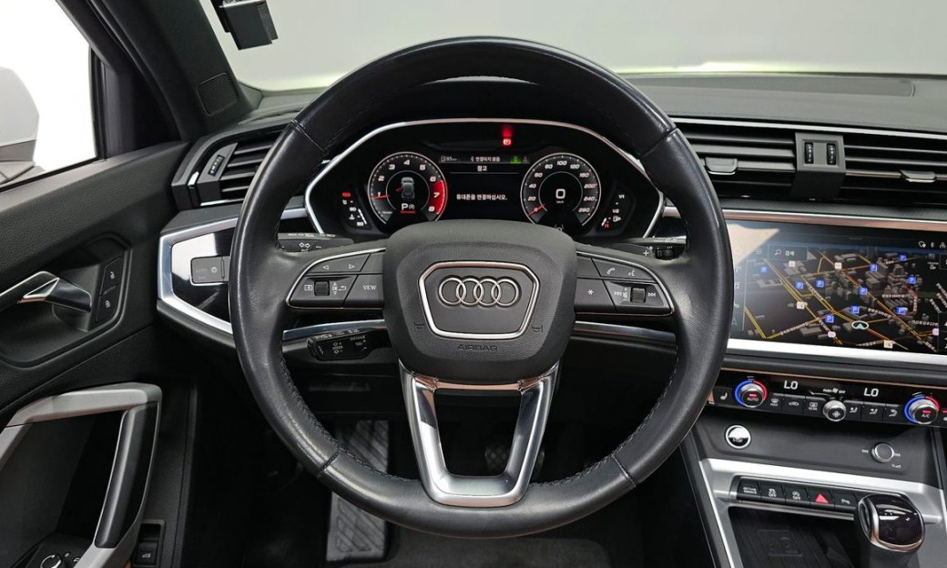 Audi Q3 40 TFSI Quattro Premium, 2024