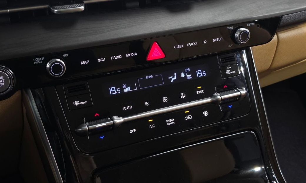Kia Carnival 7-Seater Noblesse, 2022
