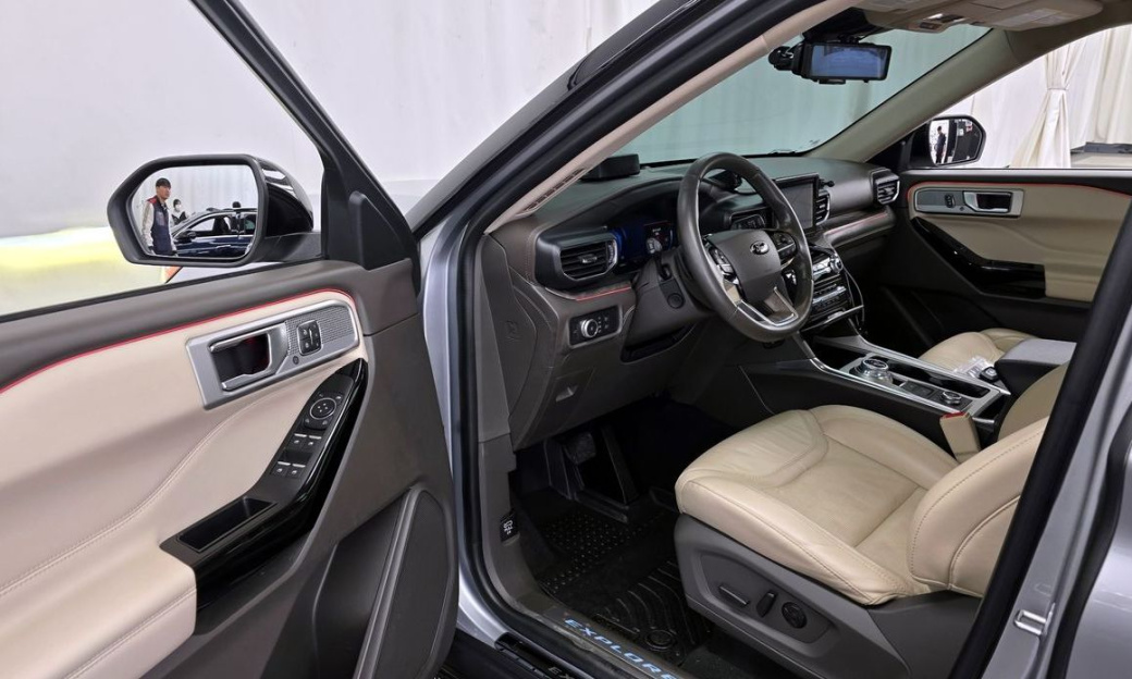 Ford Explorer 3.0 Platinum 4WD, 2021