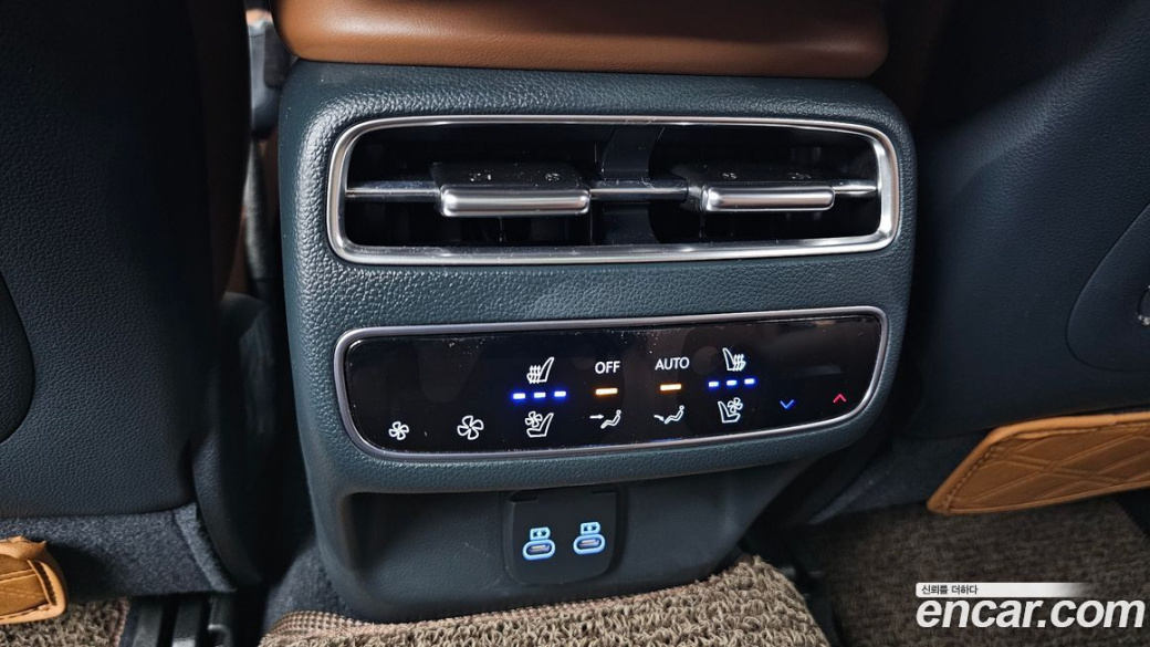 Genesis GV70 2.5T Gasoline 2WD, 2025