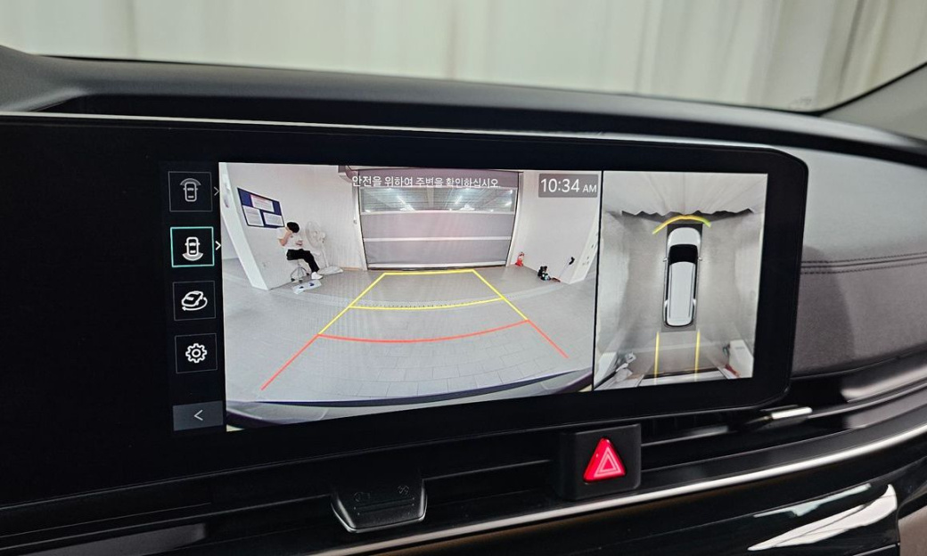Kia Carnival 7-Seater Signature, 2025