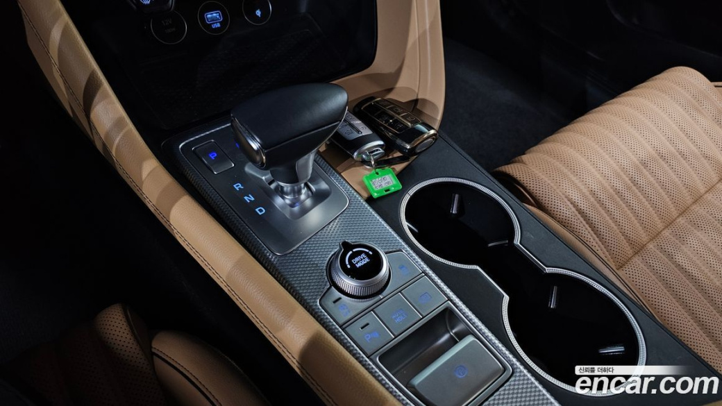 Genesis G70 Gasoline 2.0T 4WD, 2021