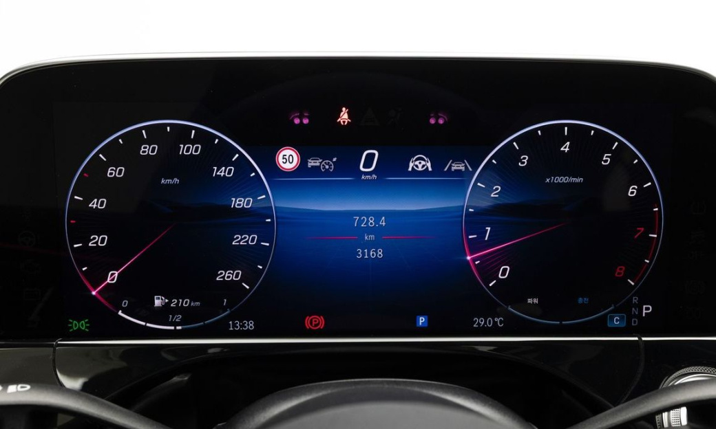 Mercedes-Benz E-Class E300 4MATIC Exclusive, 2025