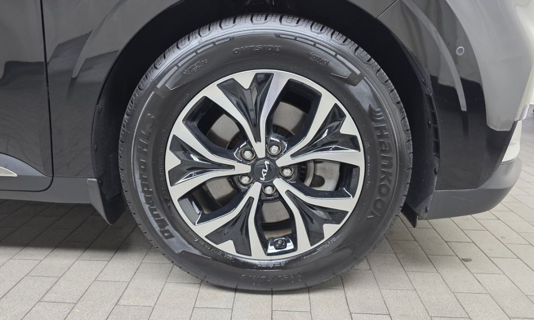 Kia Carnival 11-Seater Signature, 2023