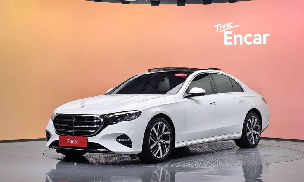 Mercedes-Benz E-Class E220d 4MATIC Exclusive, 2024