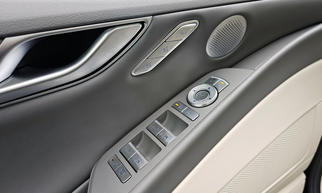 Genesis G80 Gasoline 2.5 Turbo 2WD, 2026
