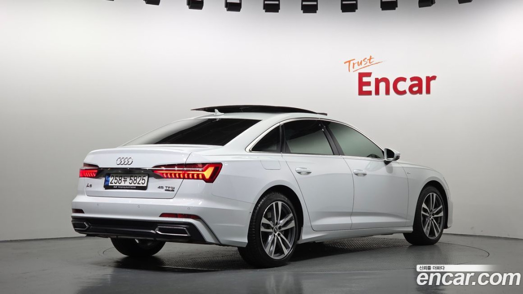Audi A6 45 TFSI Quattro Premium, 2022