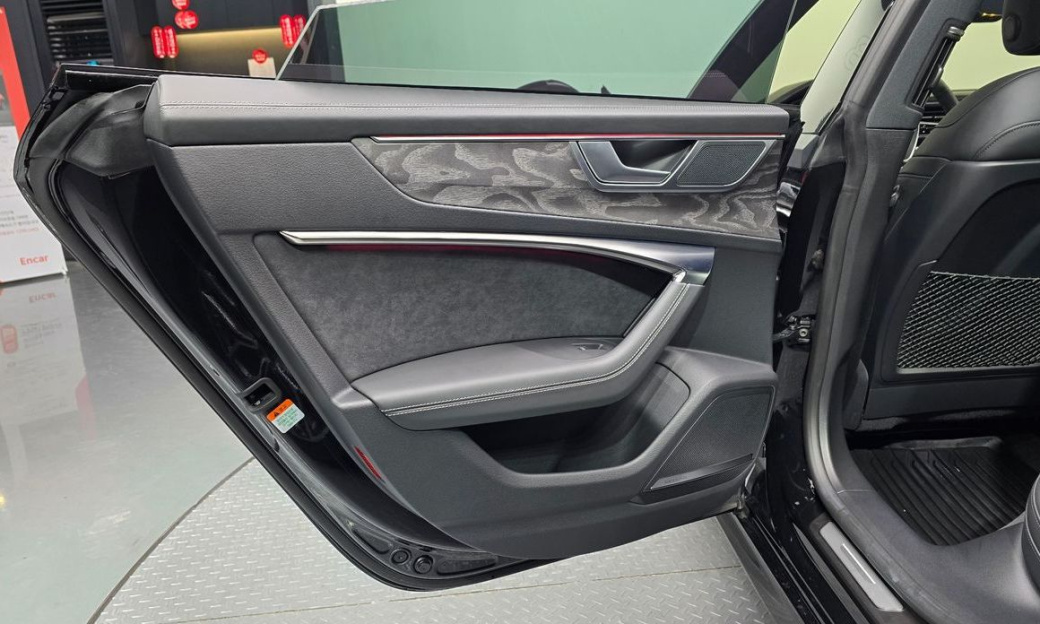 Audi A7 55 TFSI Quattro Premium, 2025