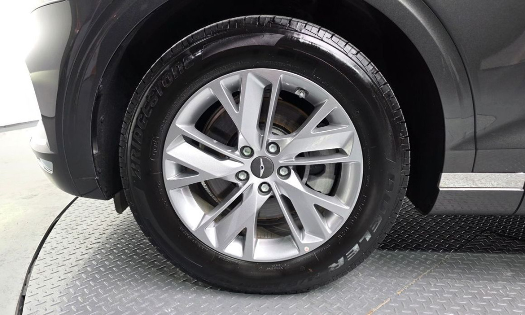 Genesis GV70 2.5T Gasoline 2WD, 2024