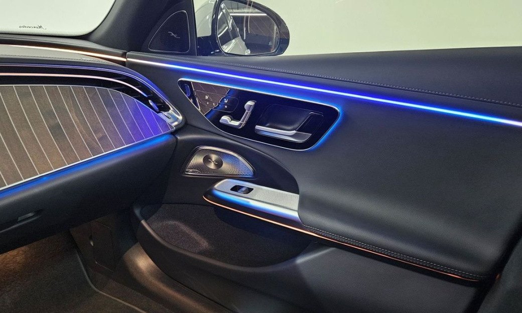 Mercedes-Benz E-Class E300 4MATIC Exclusive, 2024