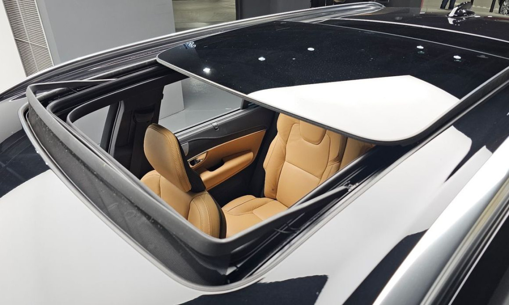 Volvo XC90 B6 Ultimate Bright, 2024