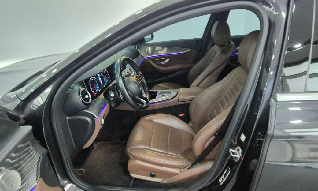 Mercedes-Benz E-Class E350 4MATIC Avantgarde, 2022