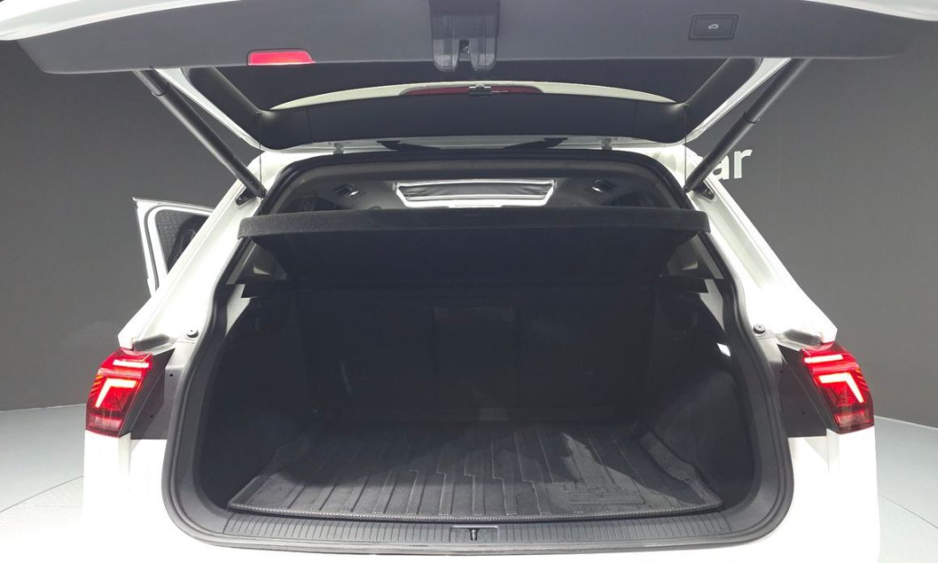 Volkswagen Tiguan 2.0 TDI 4Motion Prestige, 2023