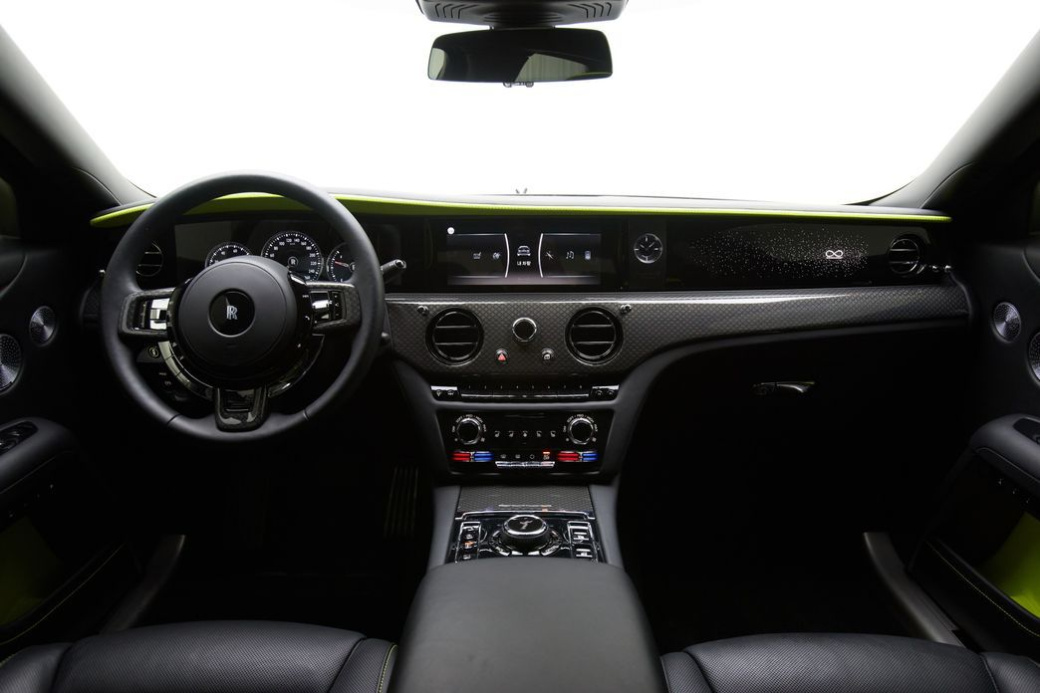 Rolls-Royce Ghost 6.7 V12 Black Badge, 2024