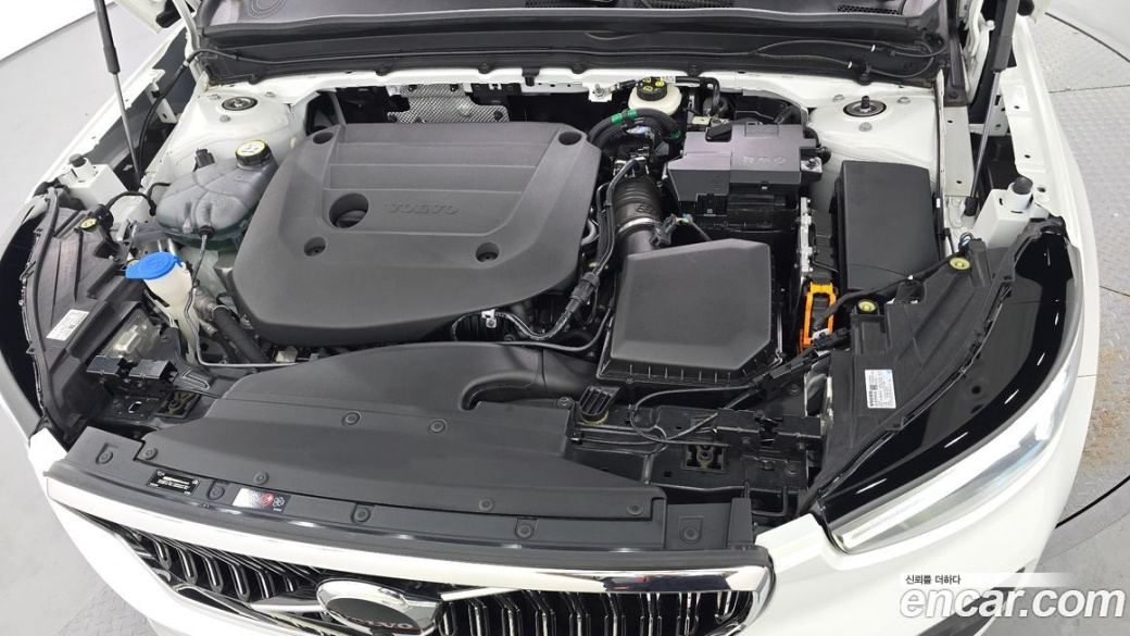 Volvo XC40 B4 Ultimate Bright, 2023