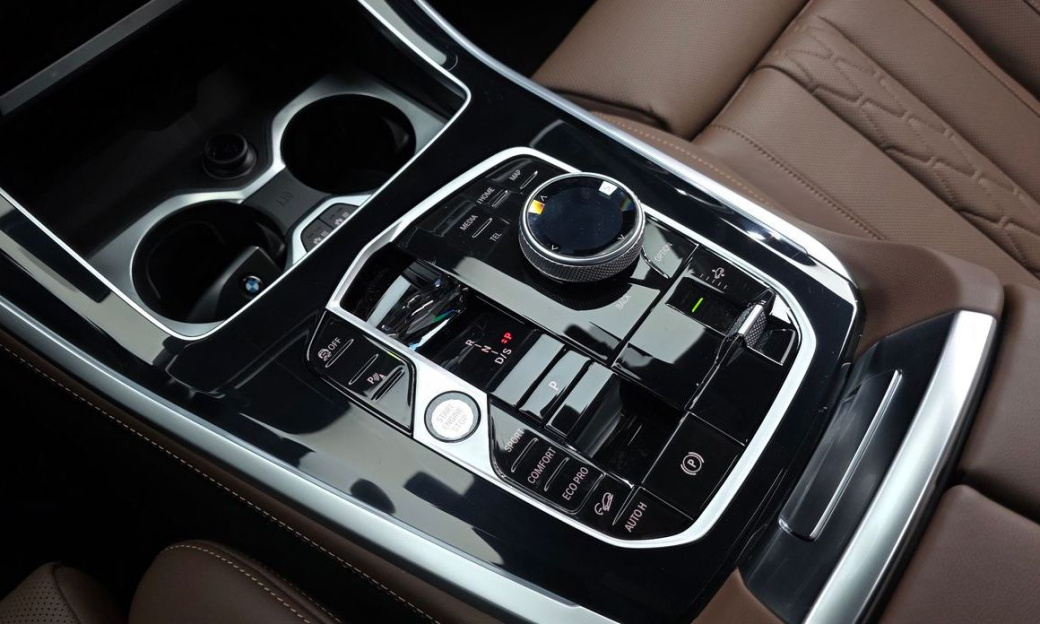 BMW X5 xDrive 40i M Sport, 2025