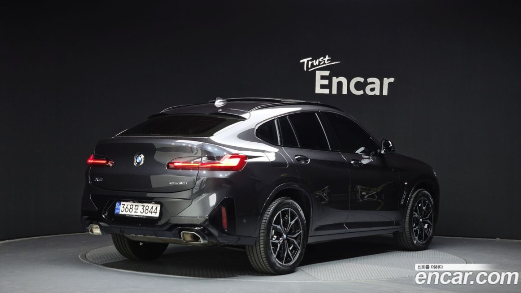 BMW X4 xDrive20i M Sport, 2024