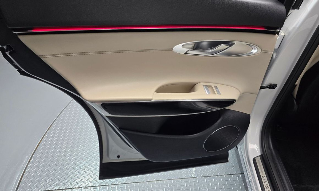 Genesis GV70 2.5T Gasoline 2WD, 2025