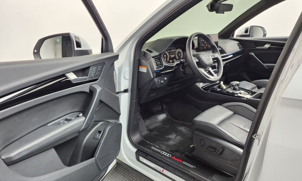 Audi Q5 45 TFSI Quattro Premium, 2022