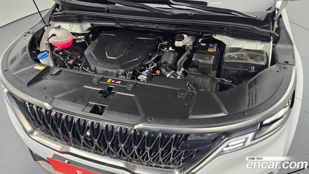 Kia Carnival 7-Seater Signature, 2023