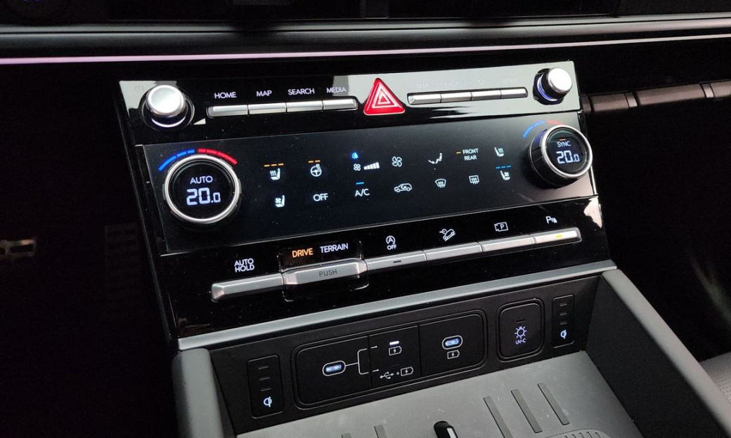 Hyundai Santafe Gasoline 2.5T 4WD, 2025