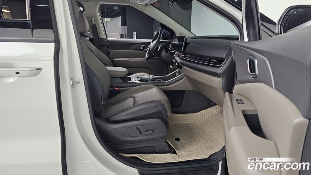 Kia Carnival 9-Seater Noblesse, 2025