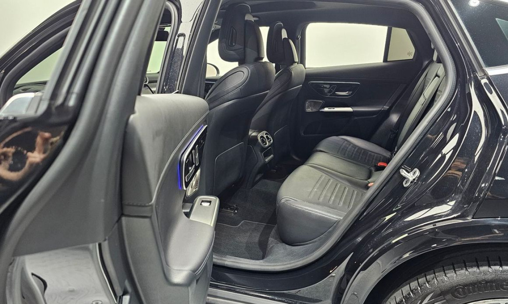 Mercedes-Benz GLC-Class GLC300 4MATIC AMG Line, 2024