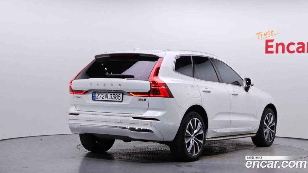 Volvo XC60 B6 Inscirtion, 2022