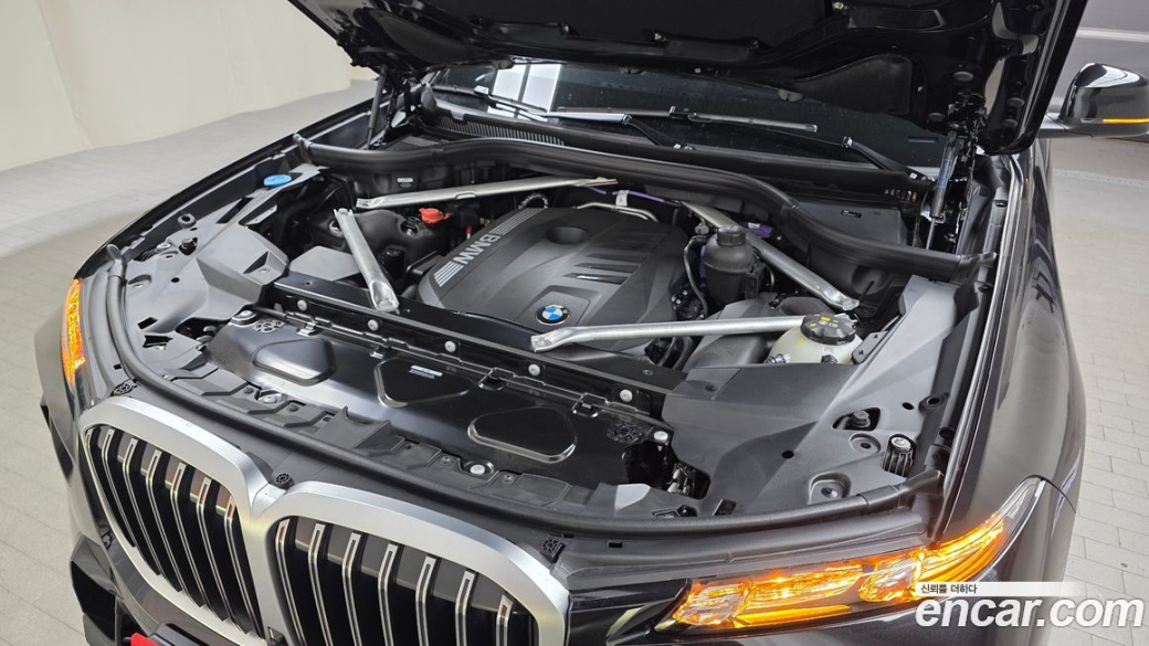BMW X7 xDrive 40i M Sport 7STR, 2025